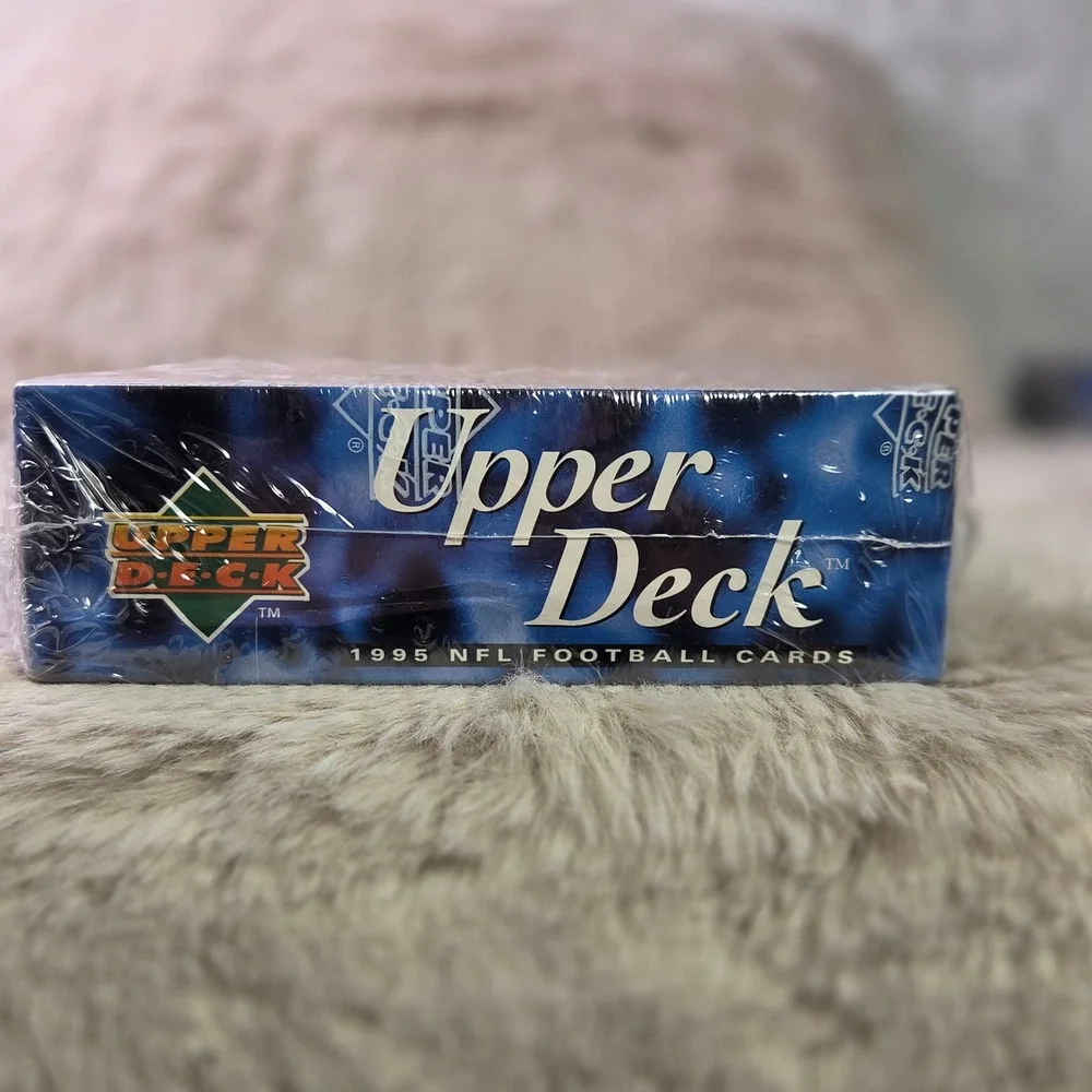 1995 Upper Deck NFL Football Cards Sealed Hobby Box 16 Packs Joe Montana 15838